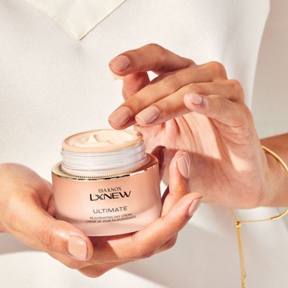 **ISA KNOX* LXNEW Ultimate Rejuvenating Day Cream 1.69 fl. oz. - Picture 3 of 5